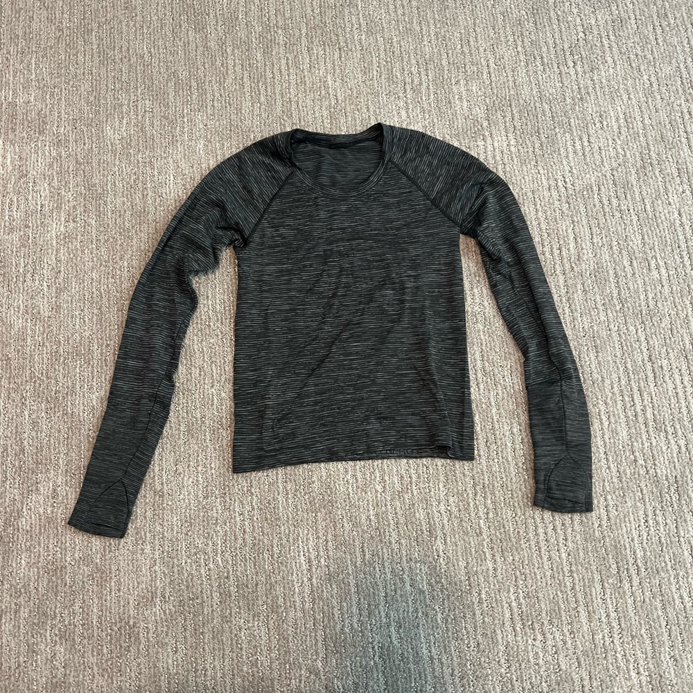 Lululemon Swiftly Tech Long Sleeve